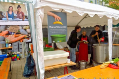 213-2013_09_15_-_Kochaktion-mit-Wam-Kat-mit-@Netzwerk-Entwicklungspolitik-im-Saarland-e_V_-und-@Neustart