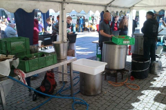 218-Wam-Kat-mit-seiner-Flaeming-Kitchen_-Bei-den-Profis-geht-es-entspannt-zu